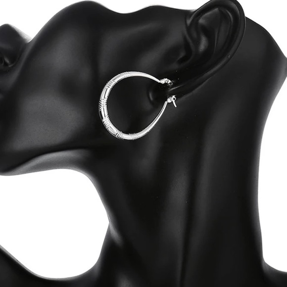 New 925 Sterling Silver Hoop Earrings - Picture 8 of 8